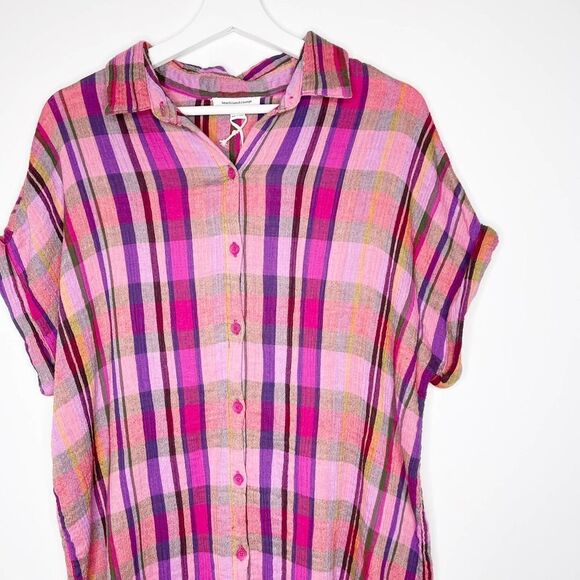 BEACHLUNCHLOUNGE Pink Plaid Button Down Top - Picture 2 of 9